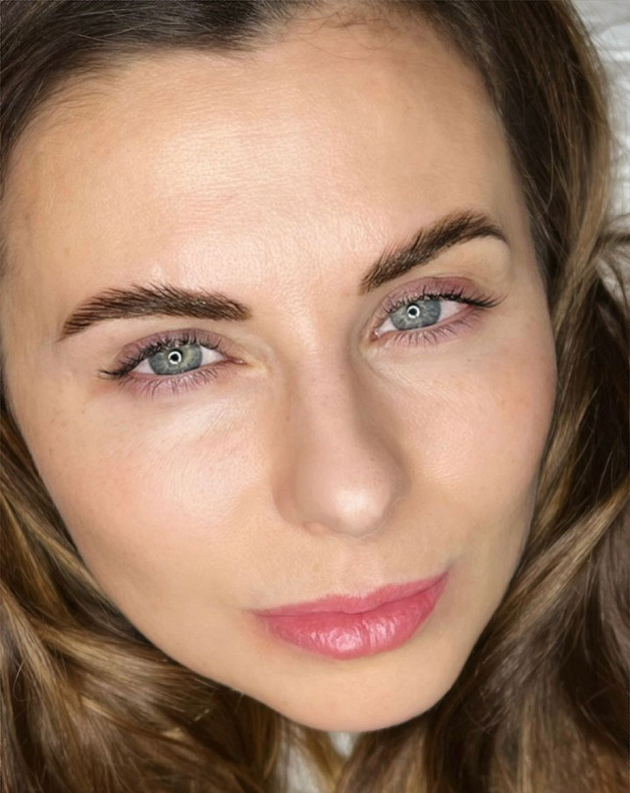 Eyebrow Pro Styling