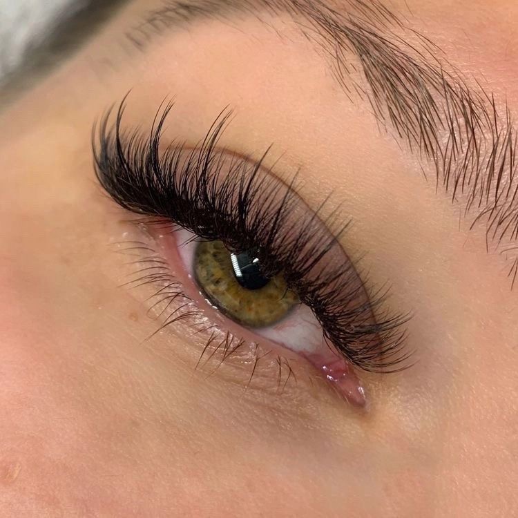 Kim K Lashes