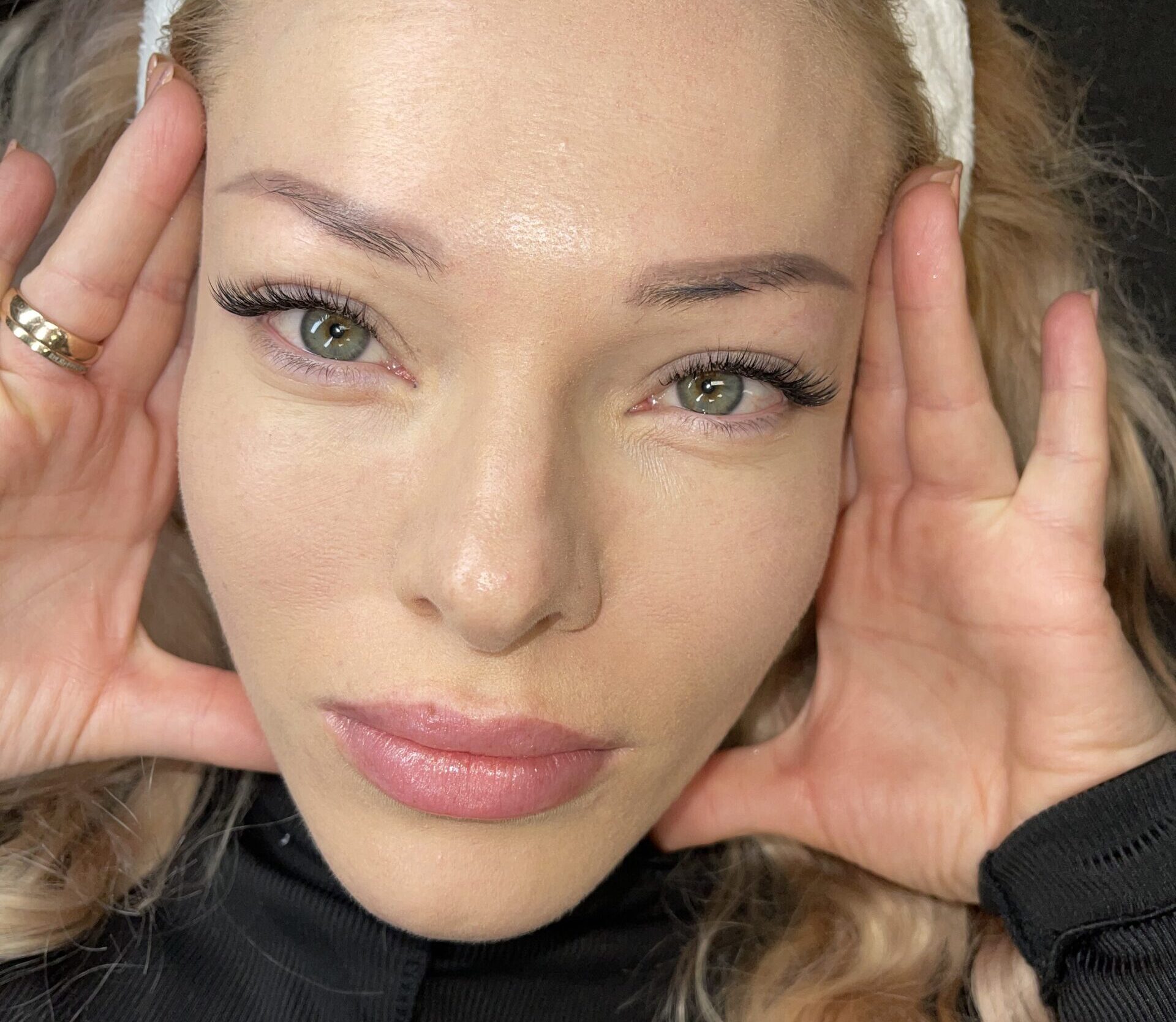 Hybrid 2D Lashes